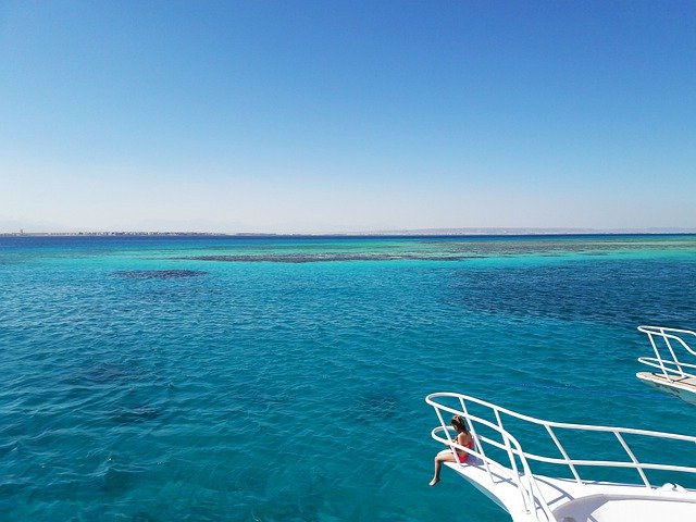 Gita in barca su uno yacht all'Isola di Tiran
