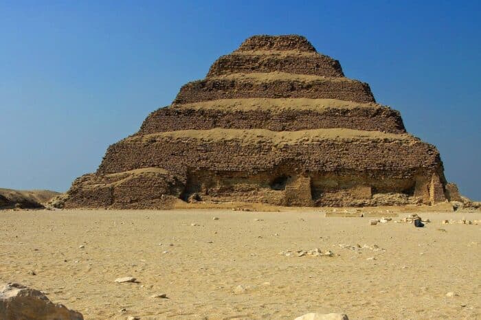 Day Tour to Giza Pyramids and Saqqara from Cairo