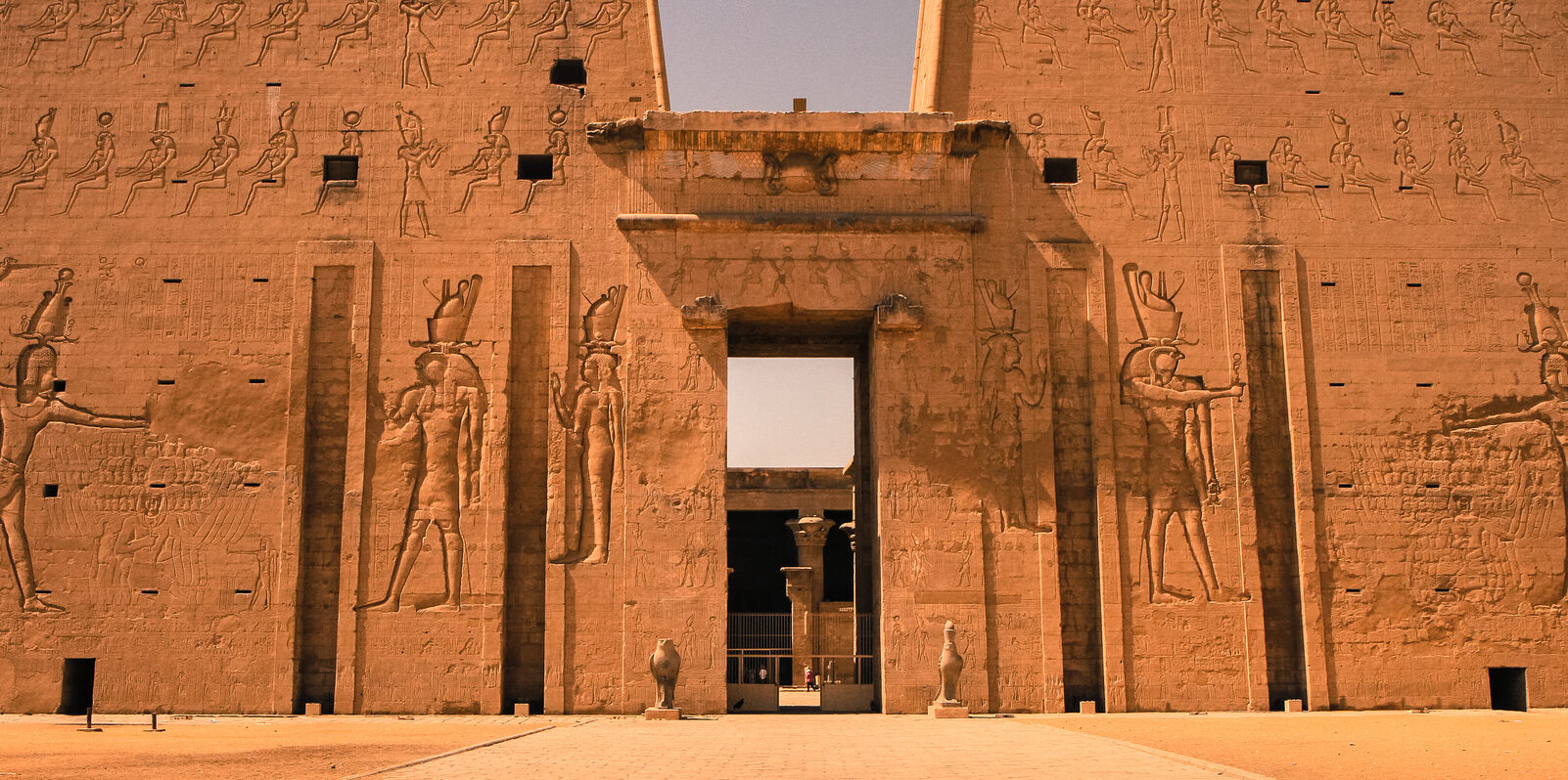 Distanza da Luxor ad Edfu