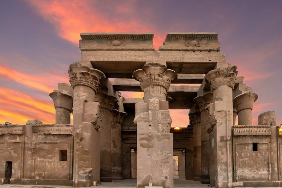Escursione Abu Simbel da Assuan con autobus