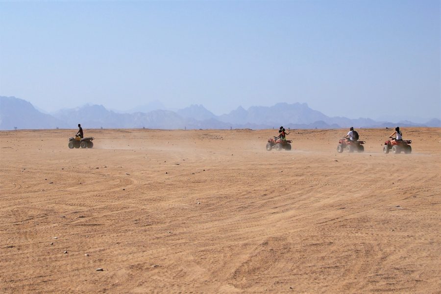 Motorata nel deserto al tramonto da El Quseir